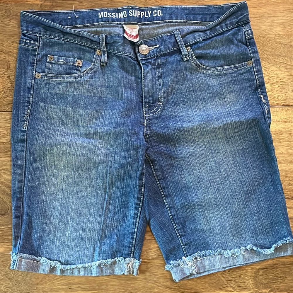 Mossimo 9” denim shorts size 11